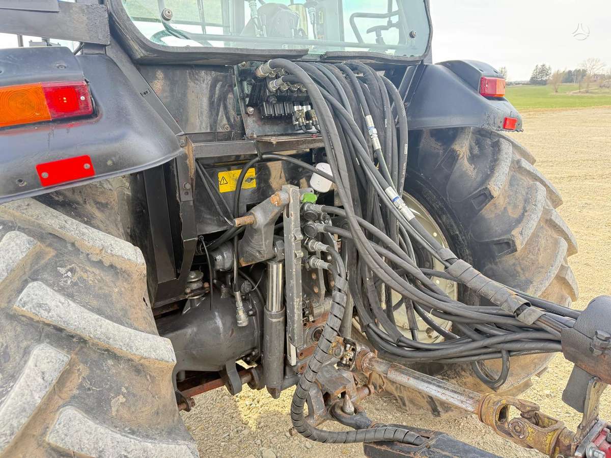 Valtra A93H + Palms 13, medvežės