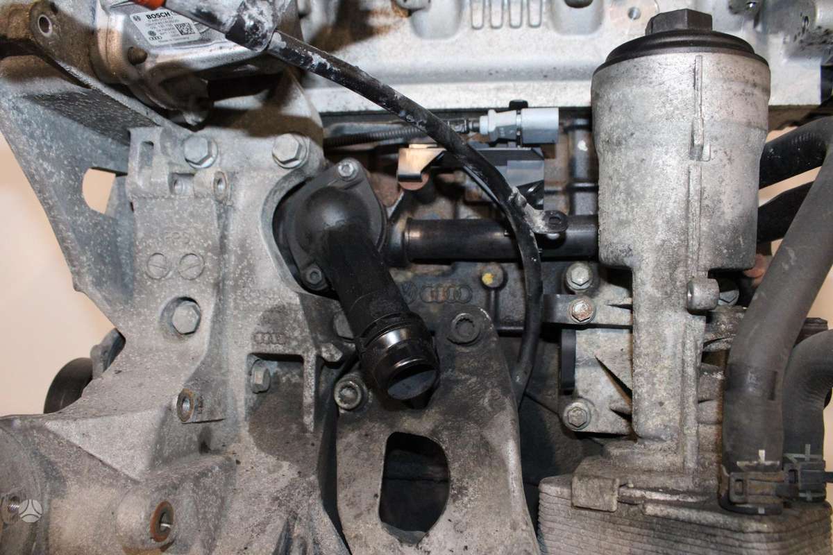 Audi A4, CAH, variklis
