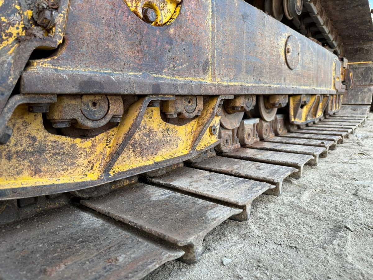 Komatsu D51PX-22, bulldozer