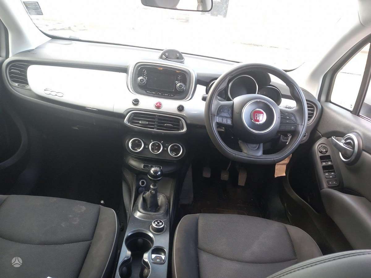 Fiat 500X dalimis