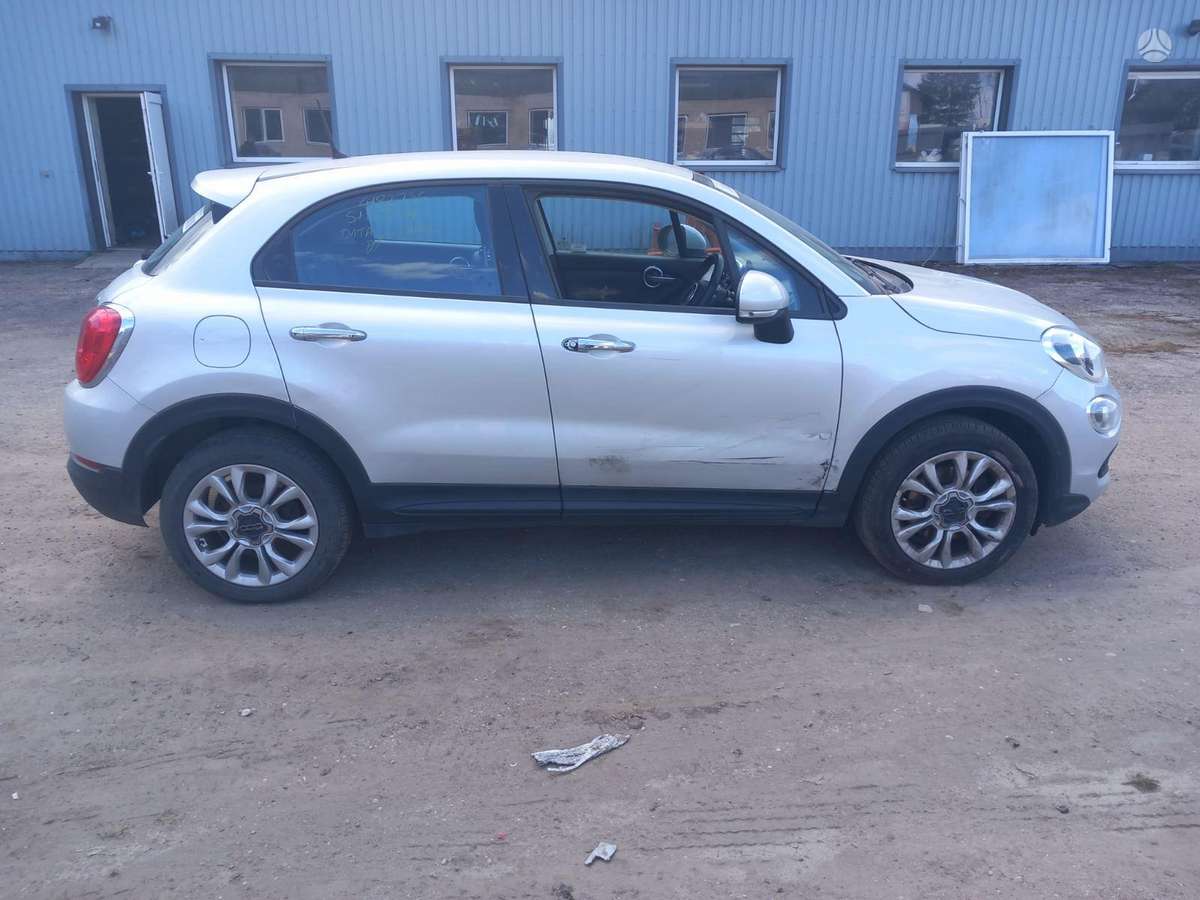 Fiat 500X dalimis
