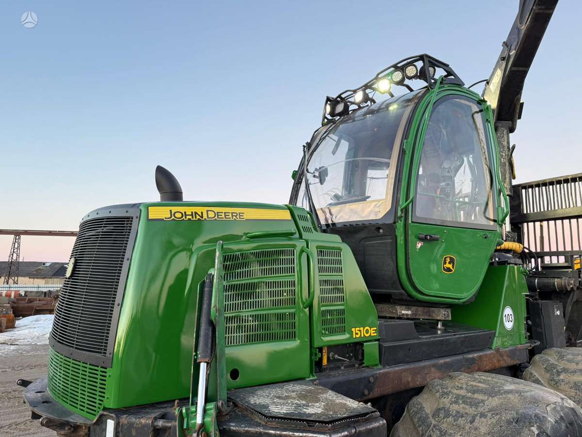 John Deere 1510 E ECO III, medvežės