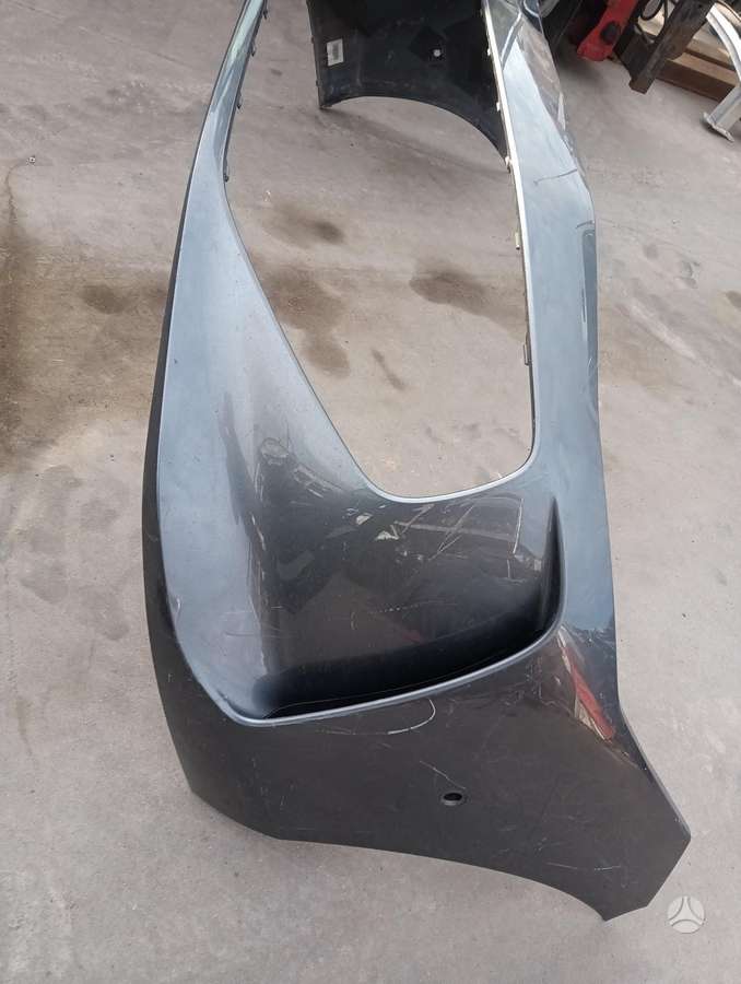 Volkswagen Tiguan bumpers, lights