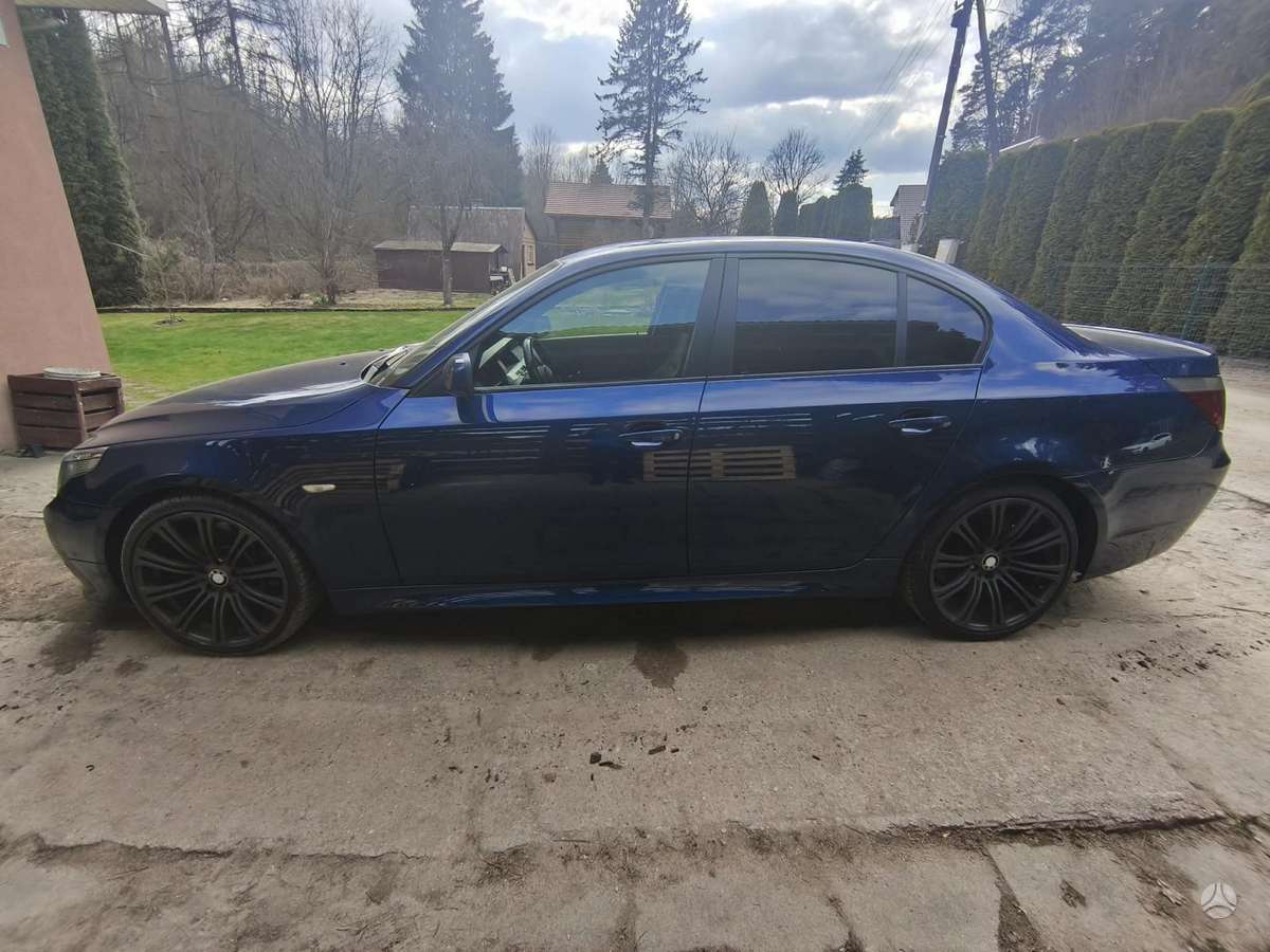 BMW 550, 4.7 l., Седан
