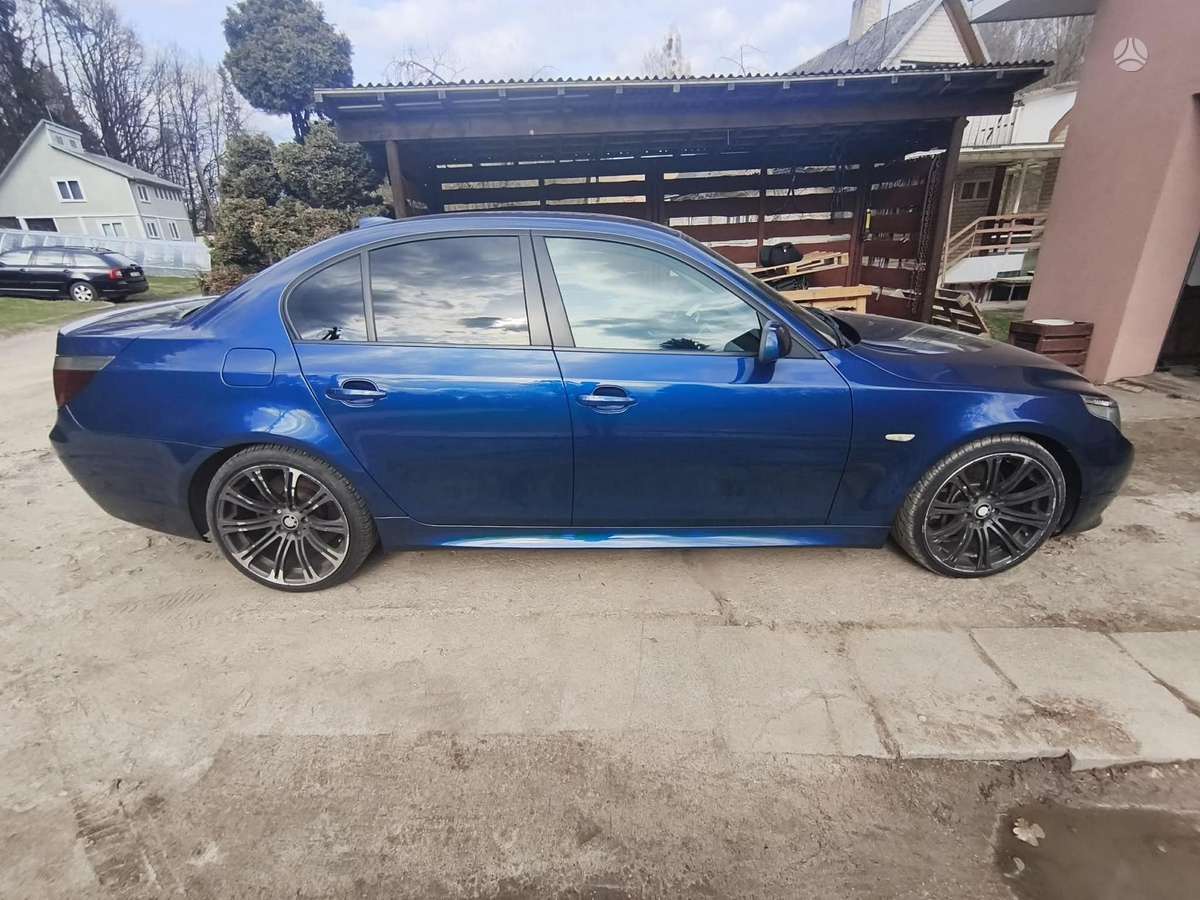 BMW 550, 4.7 l., Седан