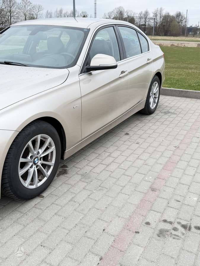 BMW 318, 2.0 l., Седан