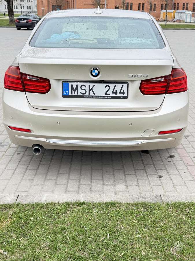 BMW 318, 2.0 l., Седан