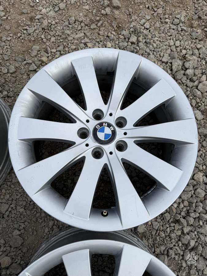 BMW, lengvojo lydinio, R18