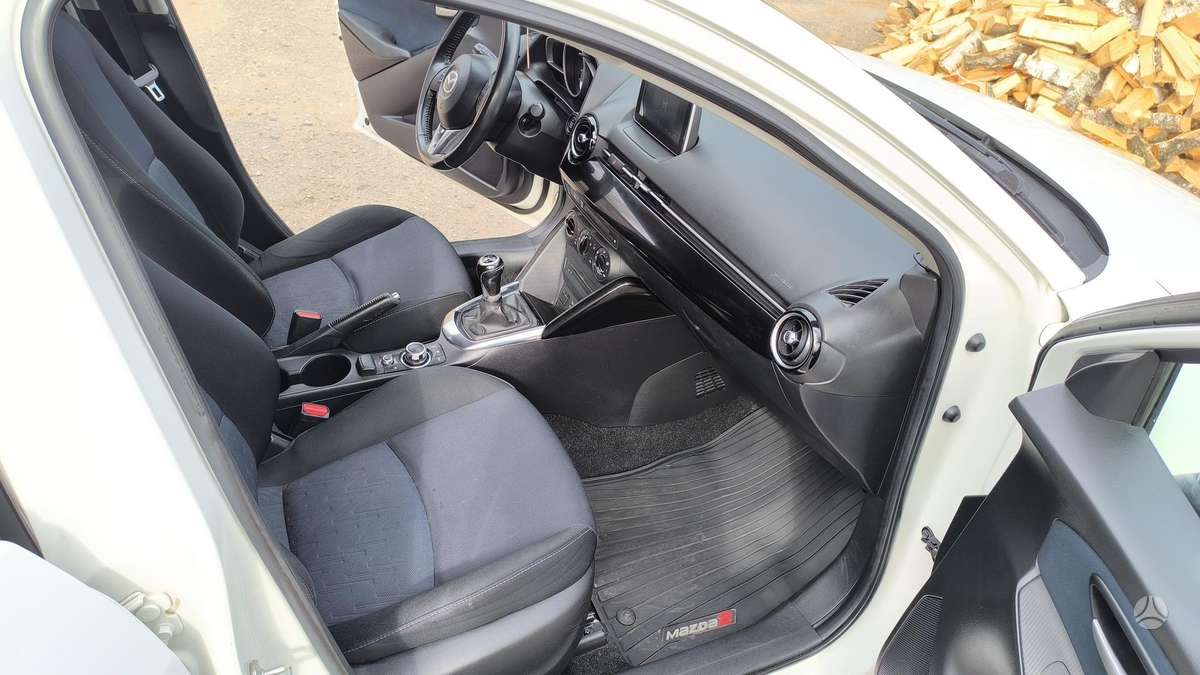 Mazda 2, 1.5 l., hečbekas