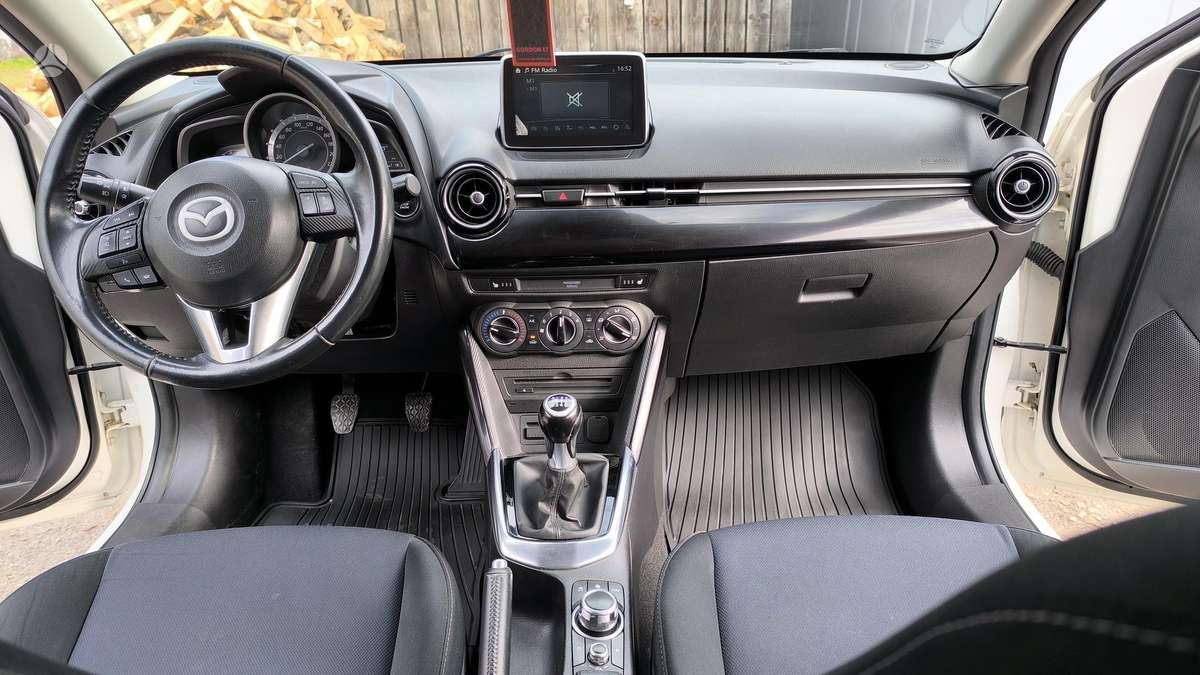 Mazda 2, 1.5 l., hečbekas