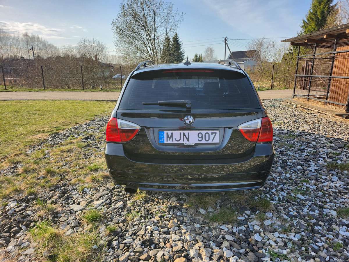 BMW 320, 2.0 l., wagon