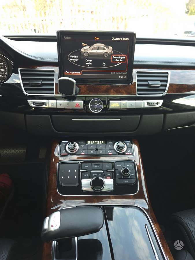 Audi A8 L, 3.0 l., Седан
