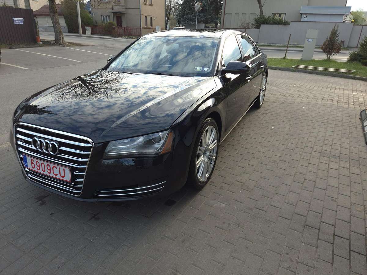 Audi A8 L, 3.0 l., Седан