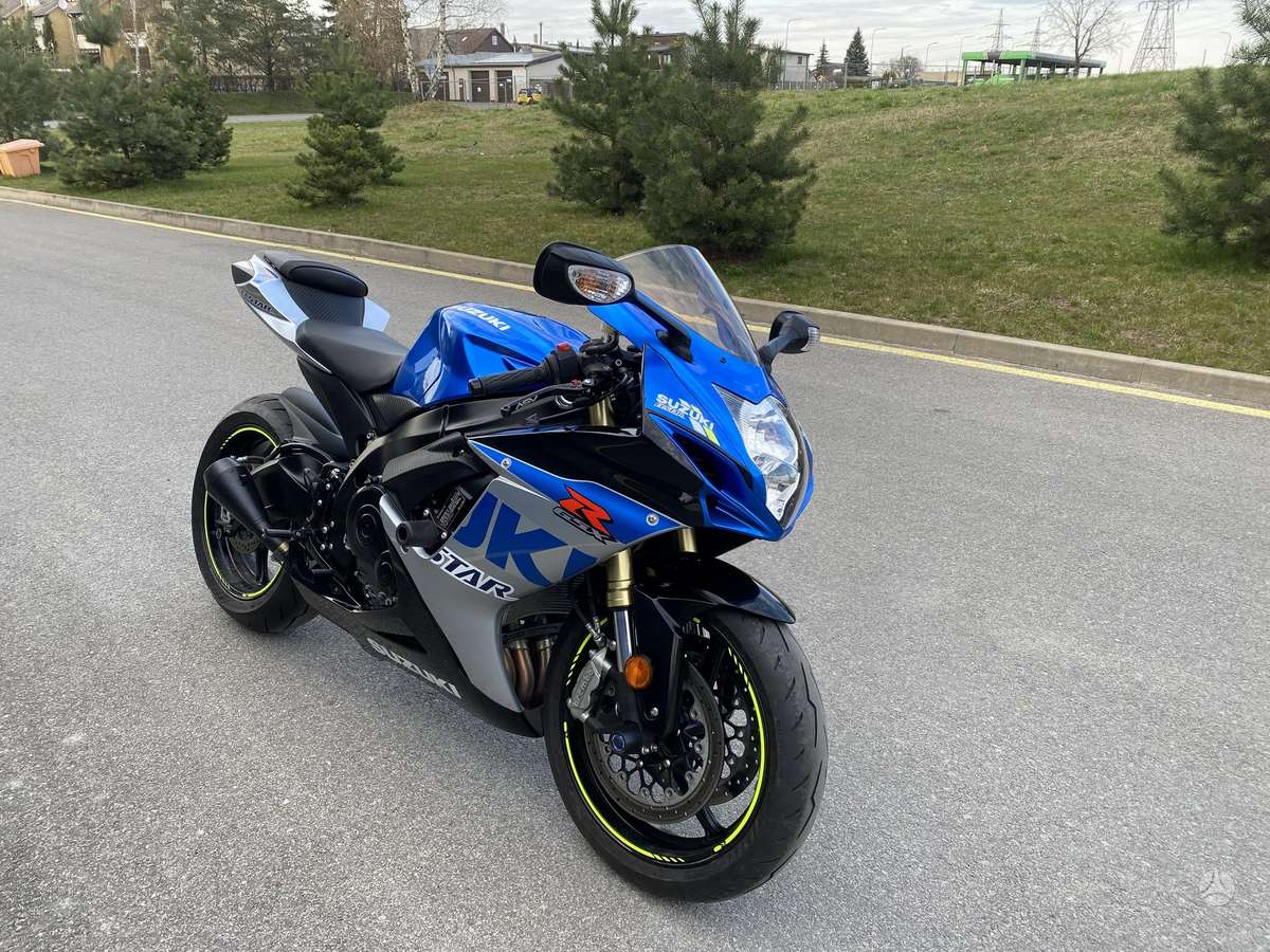 Suzuki GSX-R 750cc, superbikes