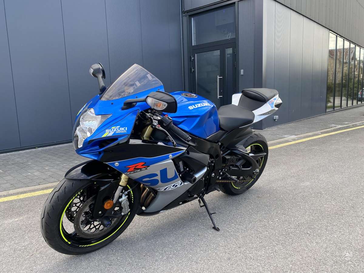 Suzuki GSX-R 750cc, superbikes