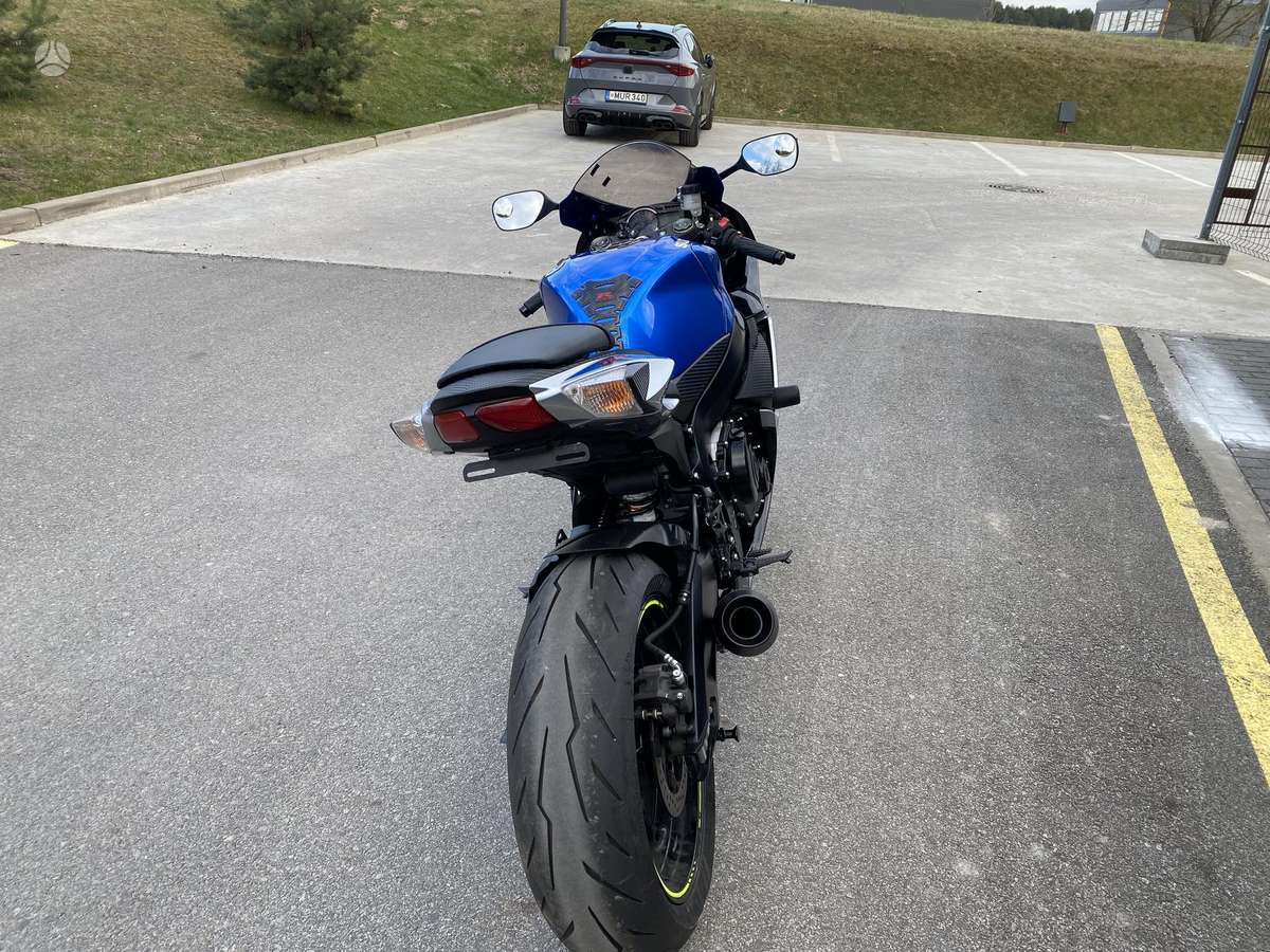 Suzuki GSX-R 750cc, superbikes