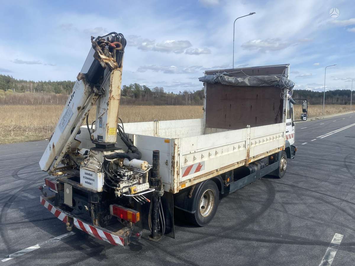 MAN L2000, su kranu