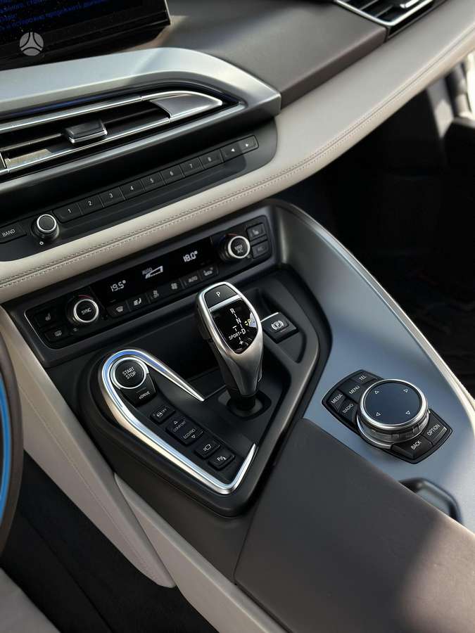 BMW i8, coupe