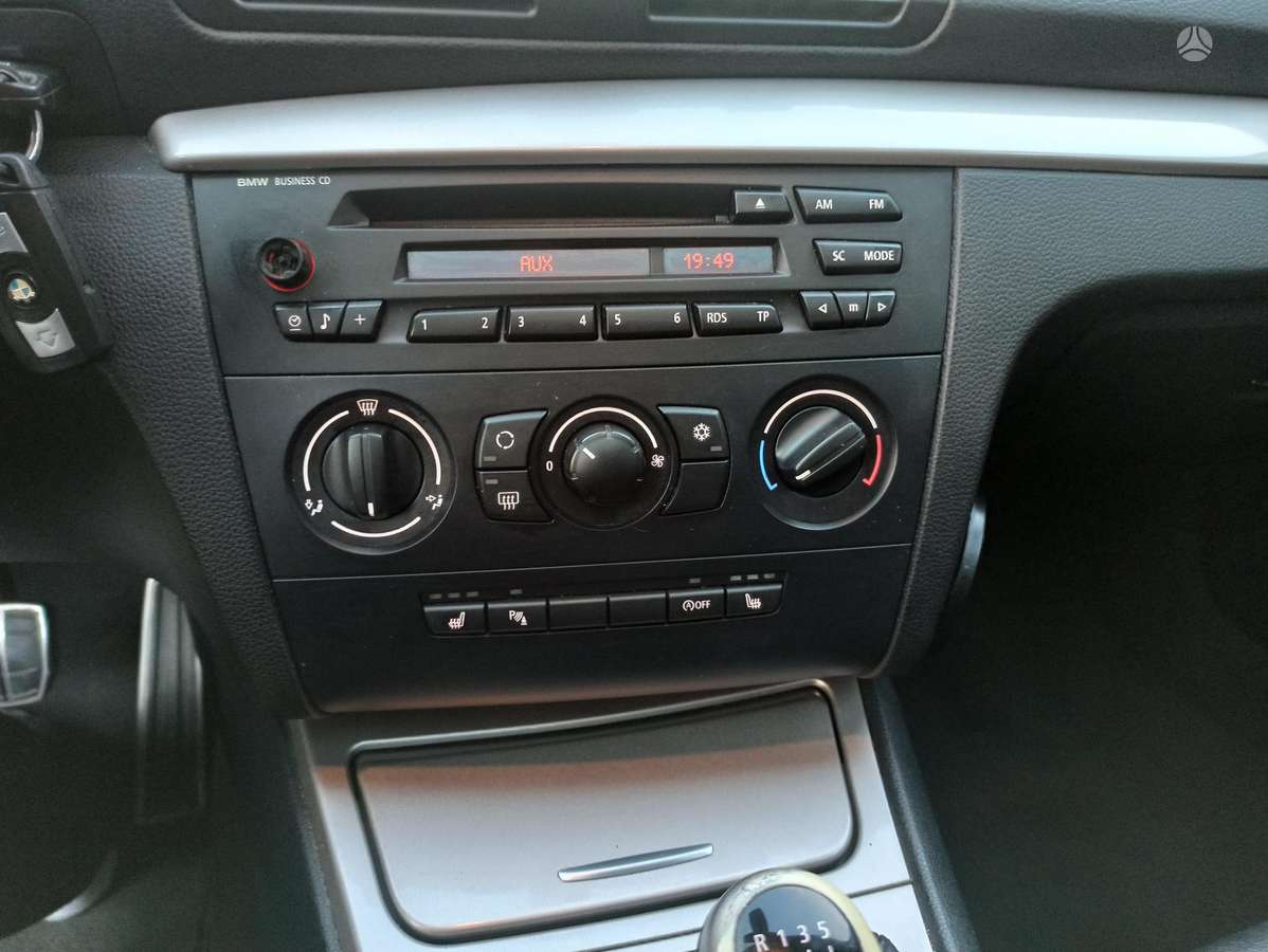 BMW 118, 2.0 l., hatchback