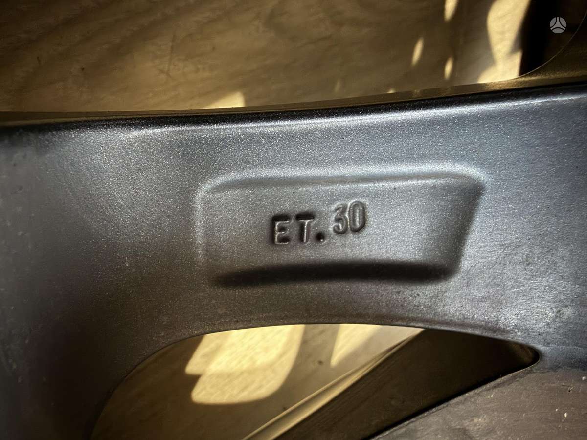 Audi A6 su padangomis, light alloy, R17