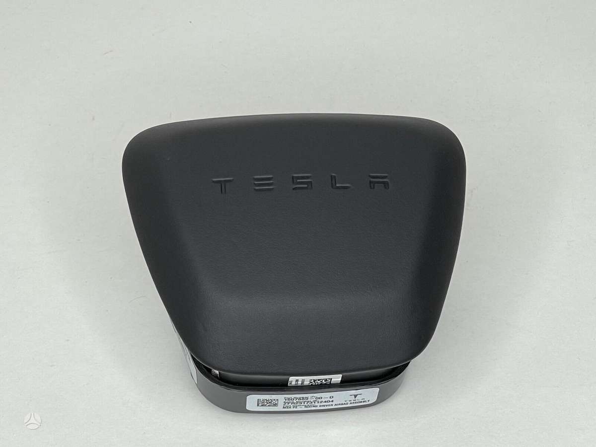 Tesla Model S drošības spilveni