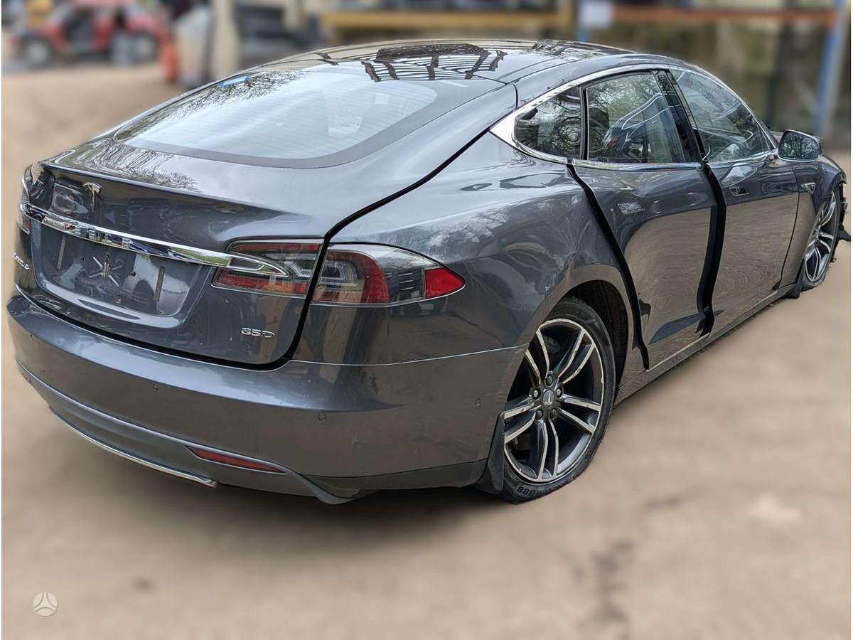 Tesla Model S engine