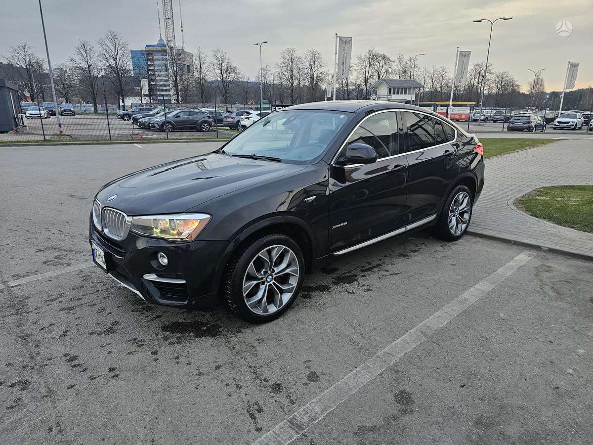 BMW X4, 2.0 l., off-road / crossover