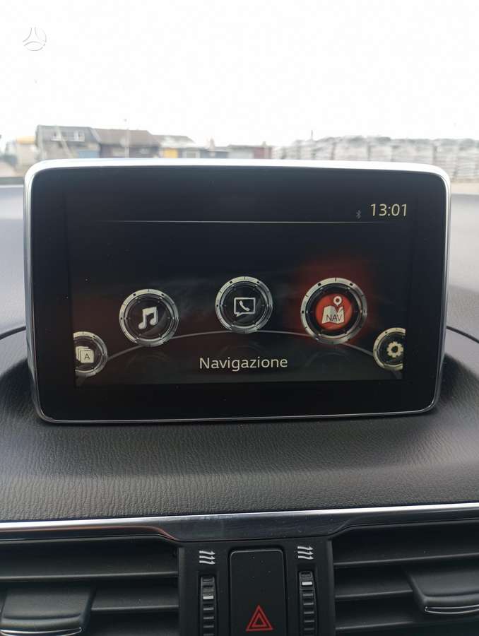 Mazda 3, 2.2 l., Хэтчбек