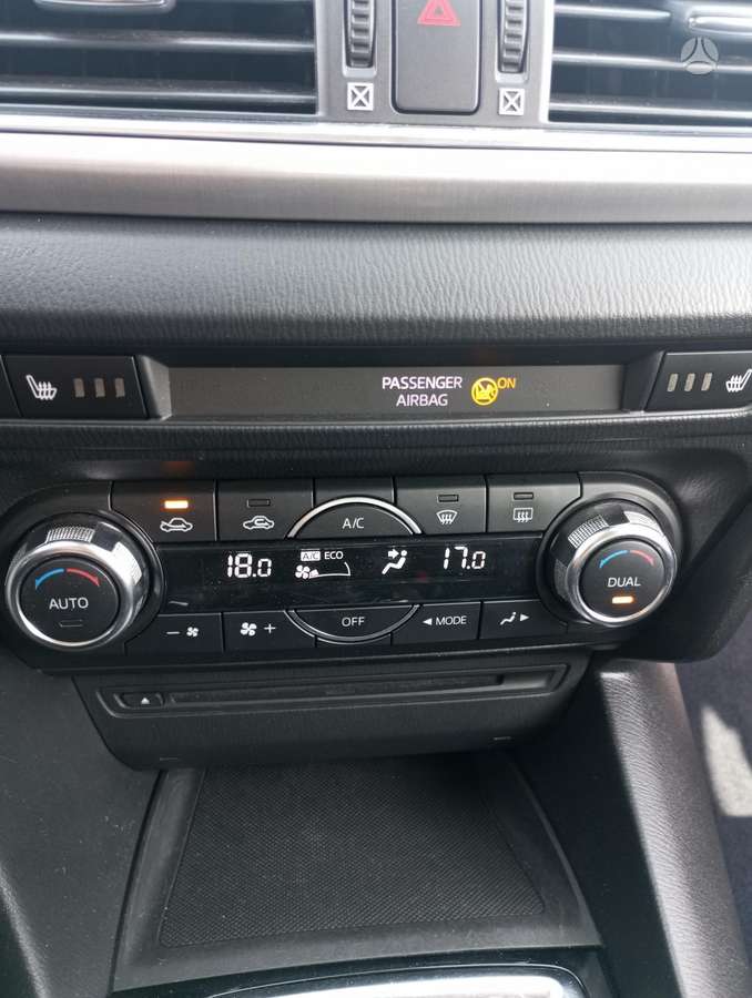 Mazda 3, 2.2 l., hečbekas