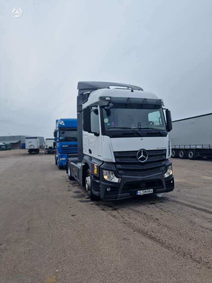 Mercedes-Benz Actros 1842, double sleeper