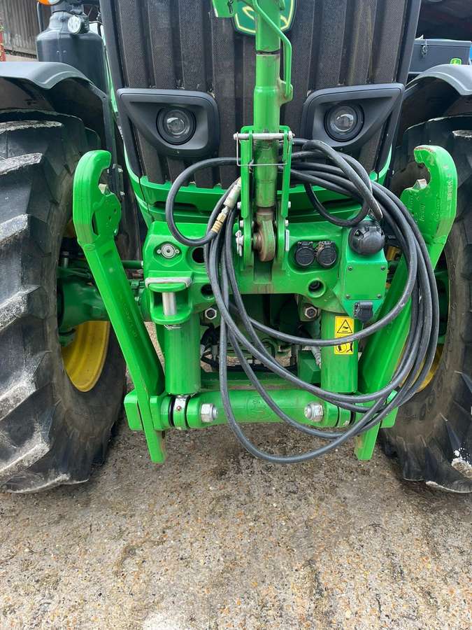 John Deere 6R175, тракторы