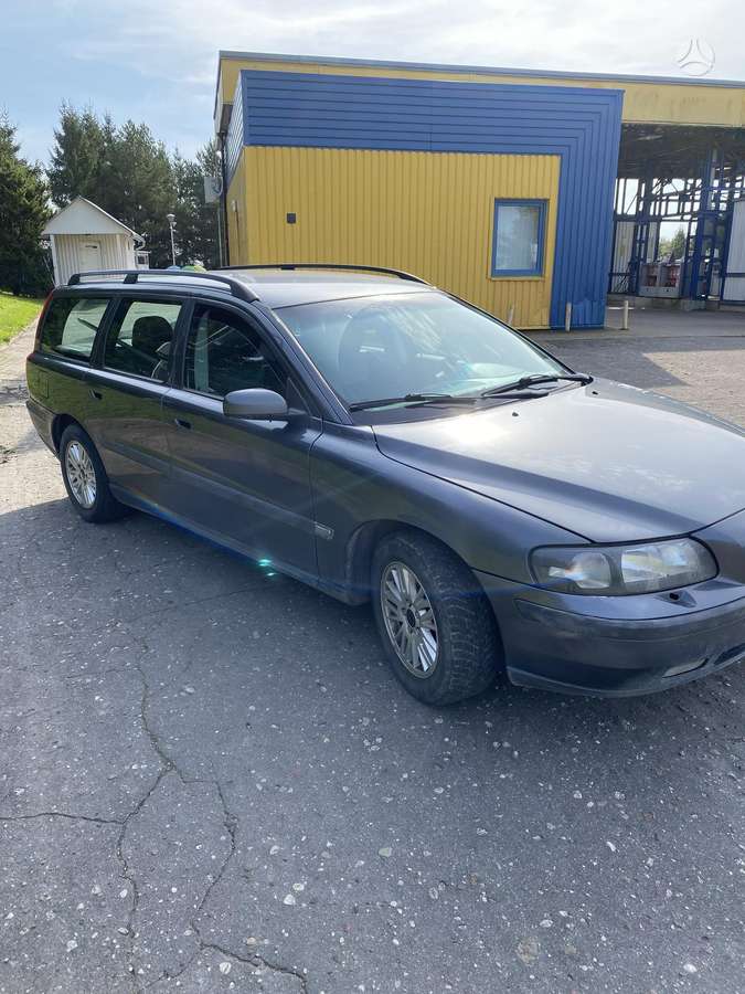 Volvo V70, 2.4 l., wagon