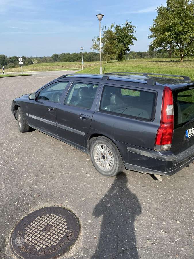 Volvo V70, 2.4 l., wagon