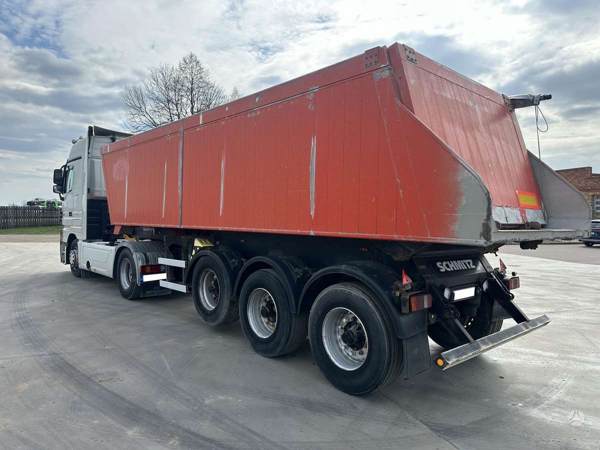 Mercedes-Benz Actros, double sleeper