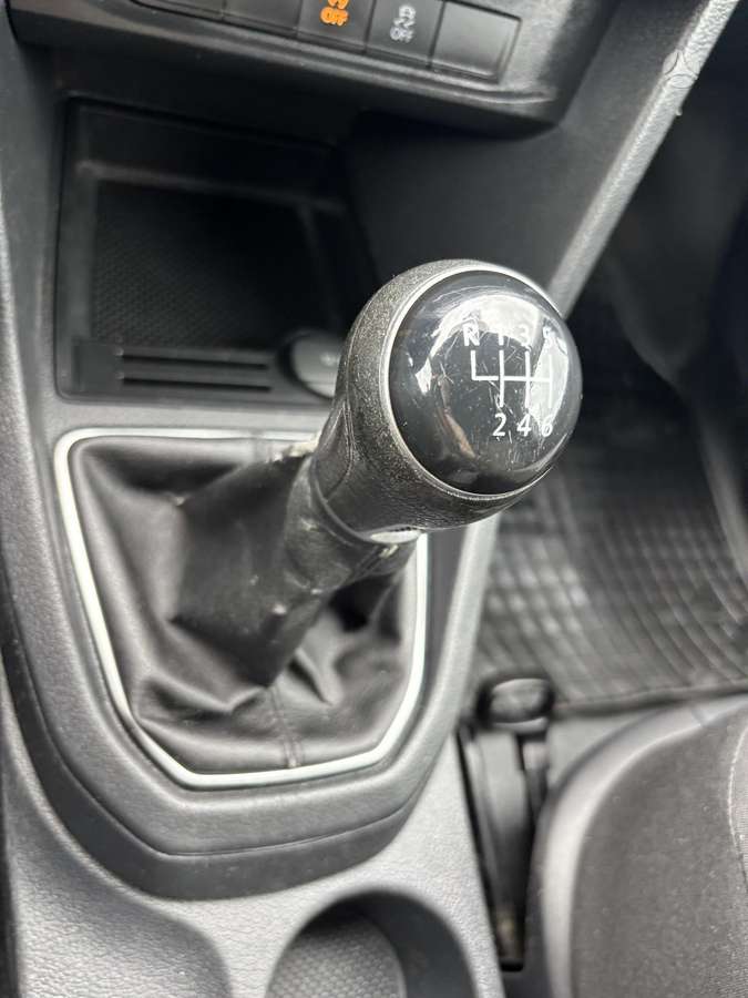 Volkswagen Caddy - 12