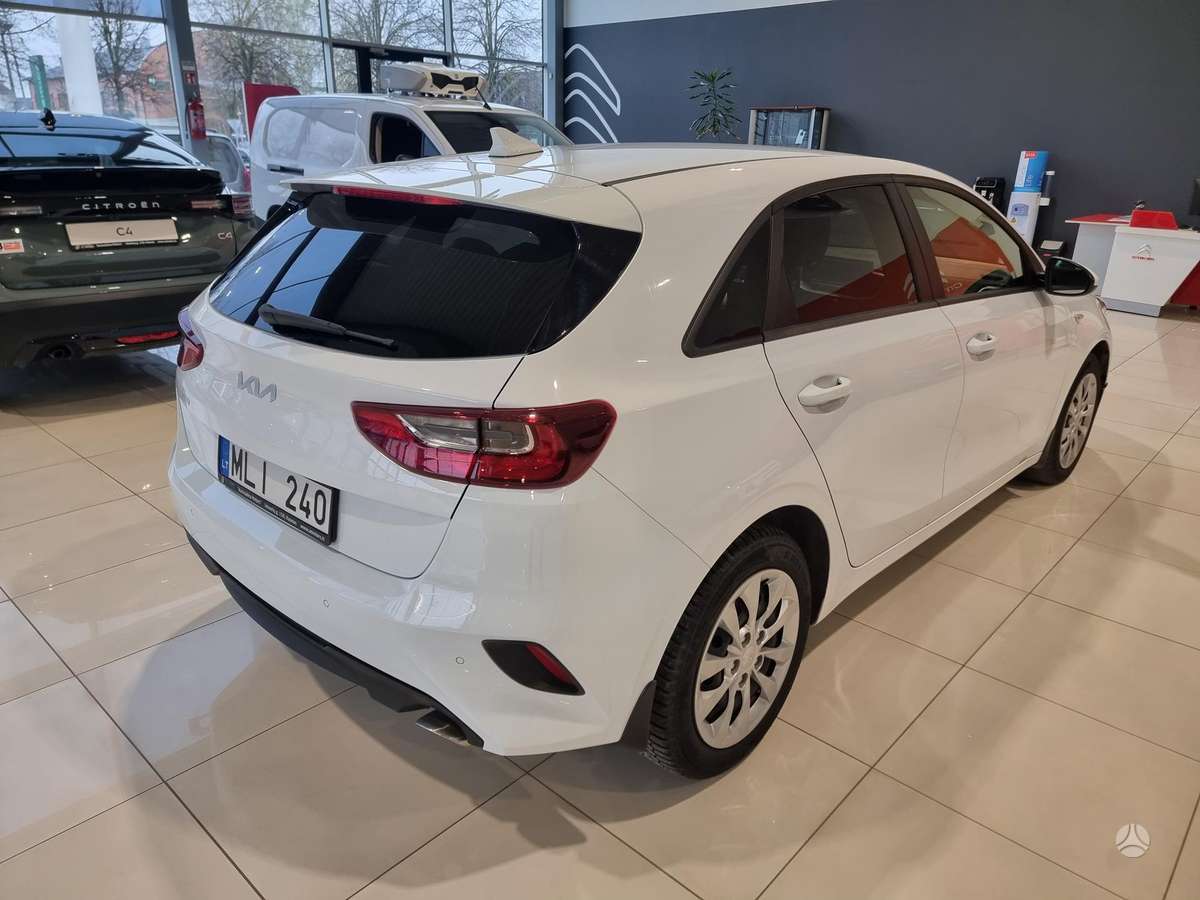 Kia Ceed, 1.6 l., Хэтчбек