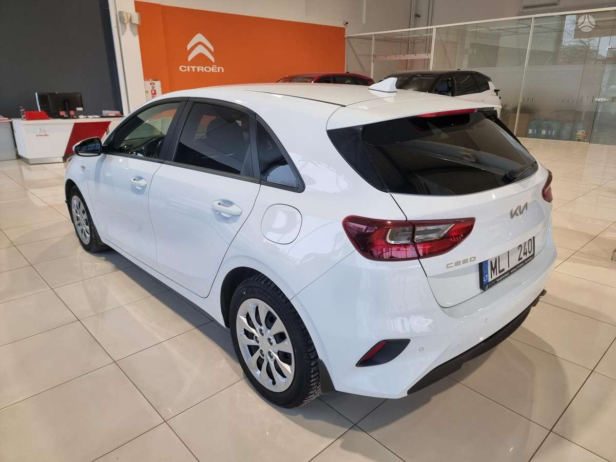 Kia Ceed, 1.6 l., Хэтчбек