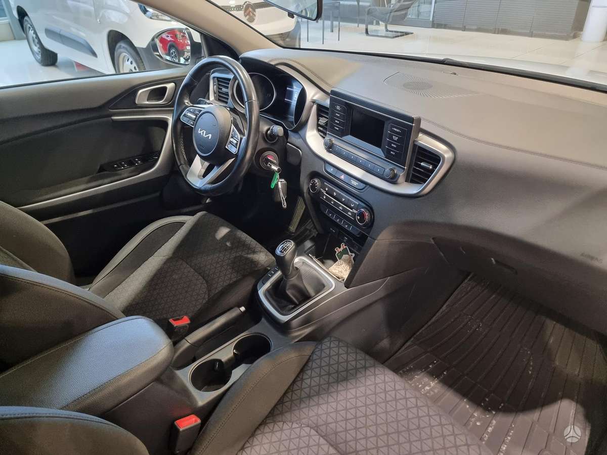 Kia Ceed, 1.6 l., hatchback