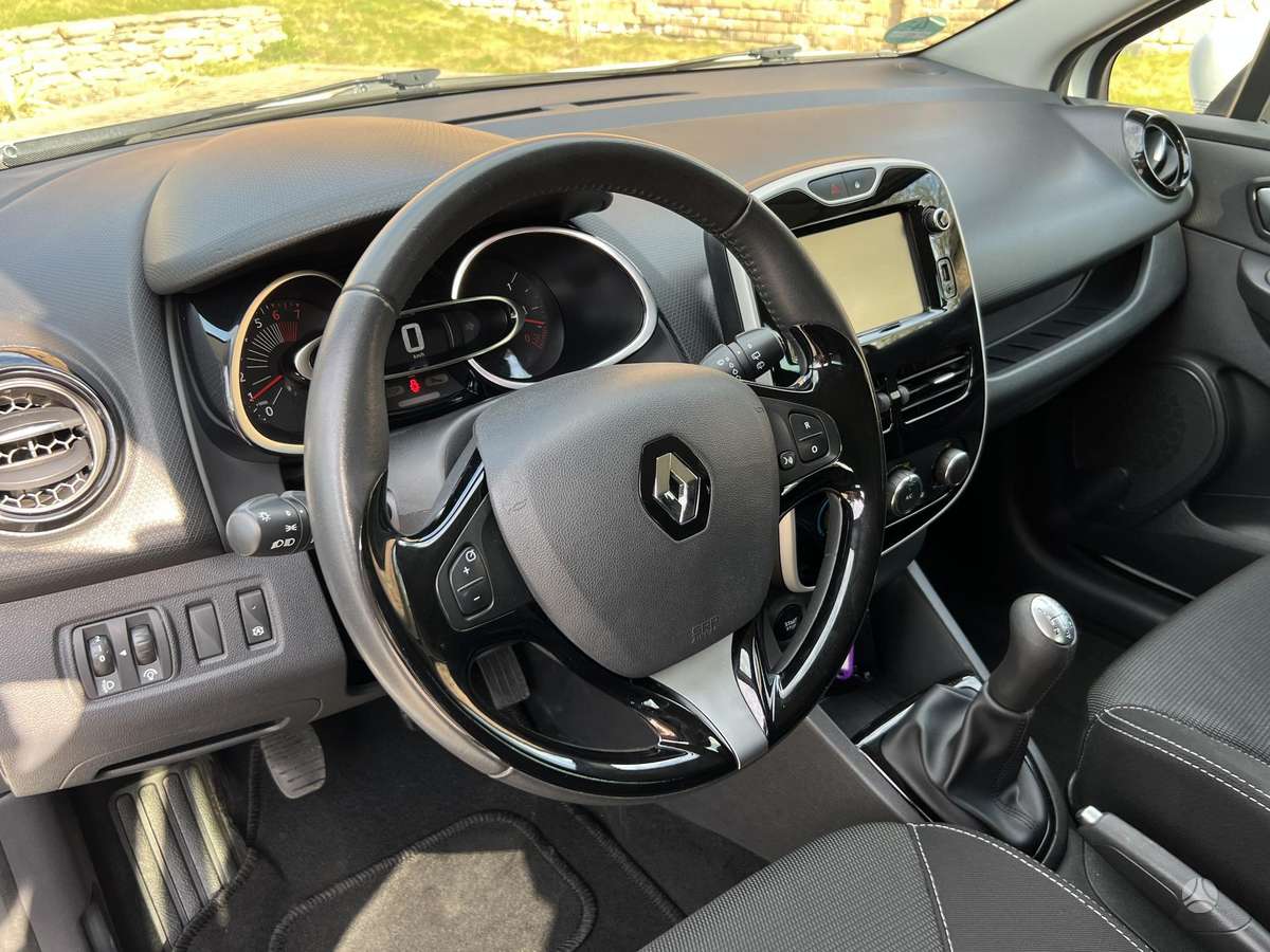 Renault Clio, 0.9 l., hatchback