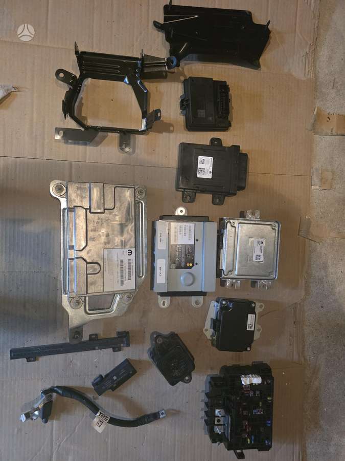 Jeep Grand Cherokee детали кузова