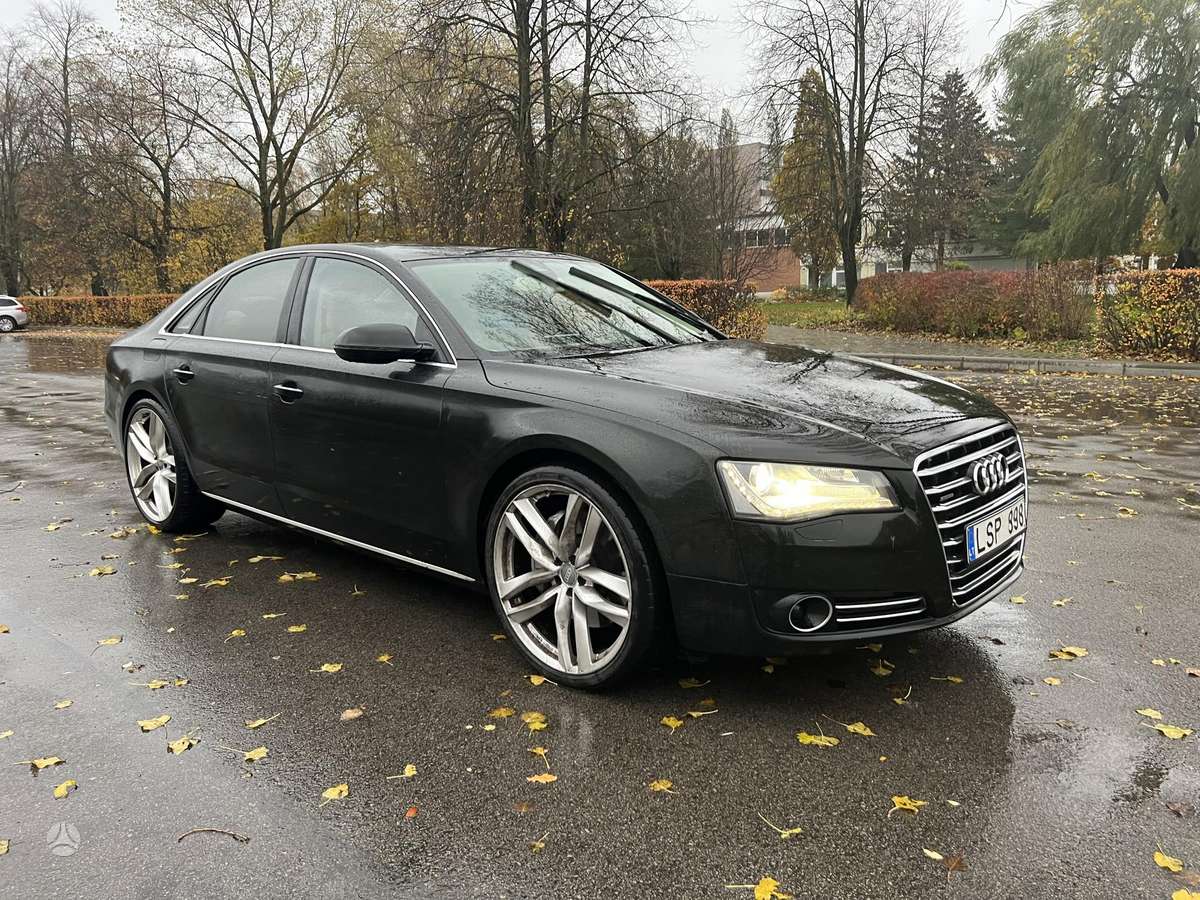 Audi A8, 4.1 l., Седан