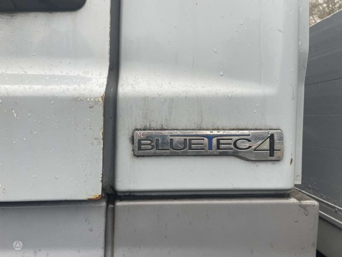 Mercedes-Benz AXOR 1829, с краном