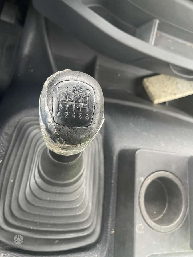 Mercedes-Benz AXOR 1829, с краном