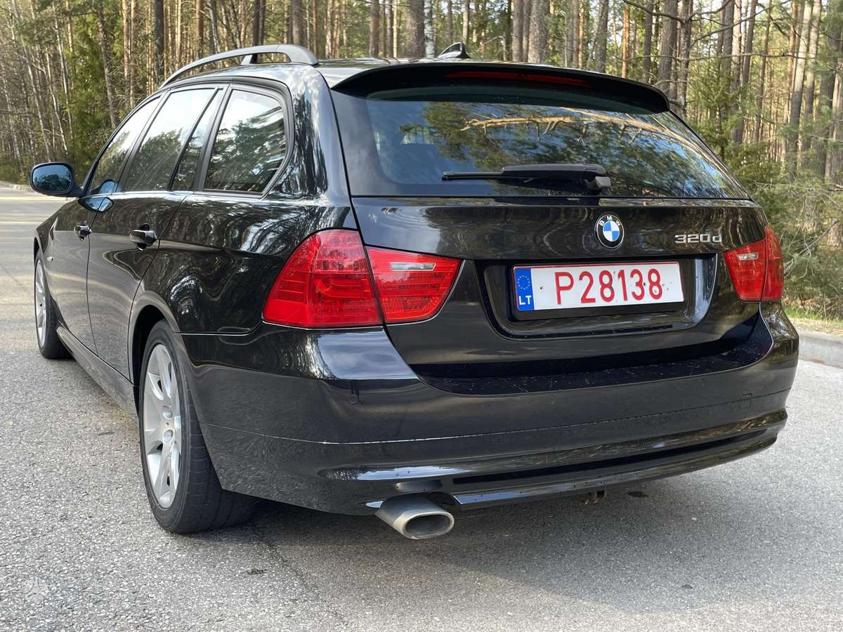 BMW 320, wagon