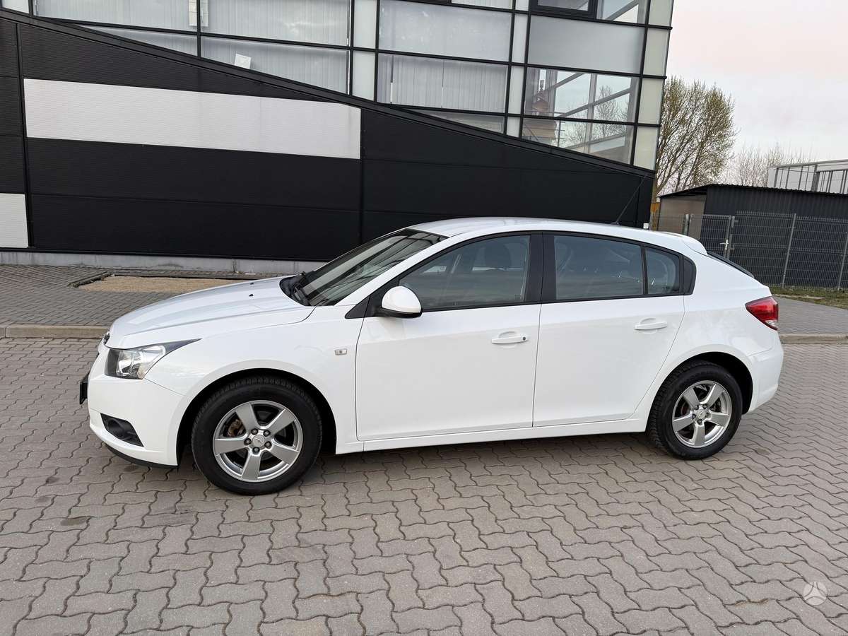 Chevrolet Cruze, 1.8 l., hatchback