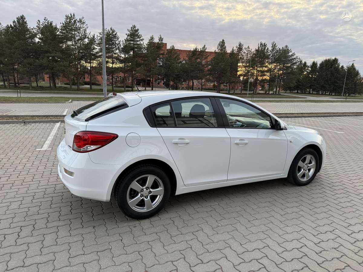 Chevrolet Cruze, 1.8 l., hatchback