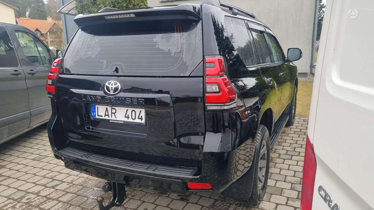 Toyota Land Cruiser, off-road / crossover