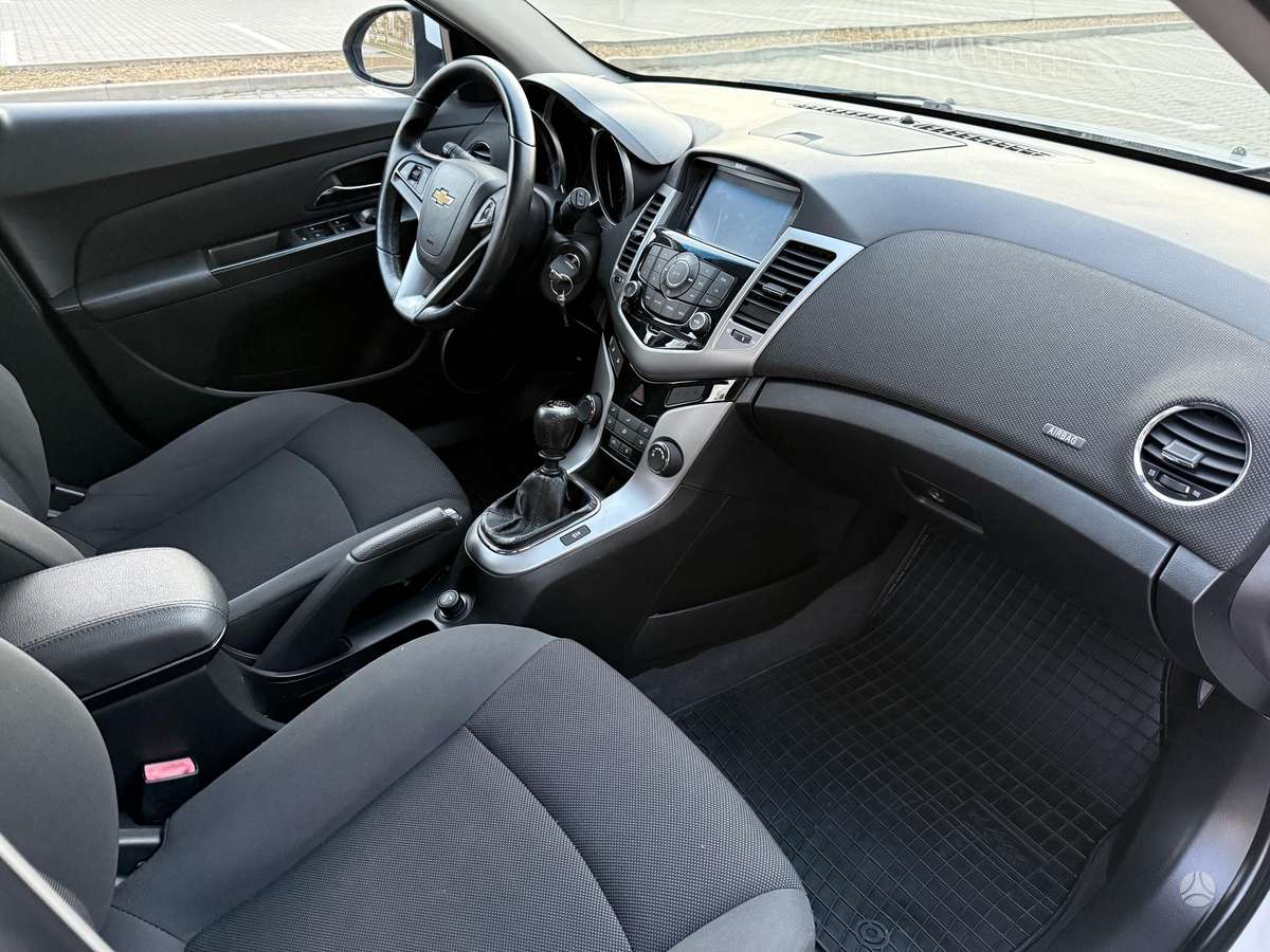 Chevrolet Cruze, 1.8 l., hatchback