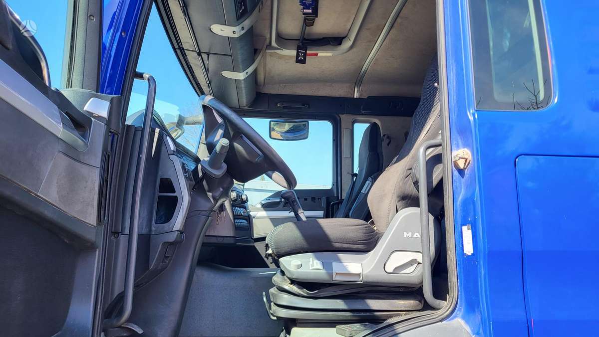 MAN TGS 26.400, milk trucks