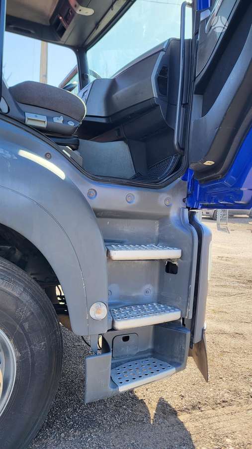 MAN TGS 26.400, milk trucks